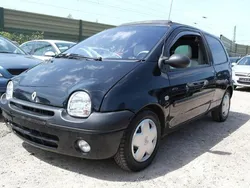 Schwarz Gebraucht 2000 Renault Twingo Kleinwagen | 1.600 €