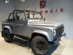 Silber Gebraucht 1988 Land Rover Defender SUV | 59.941 €