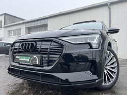 Schwarz Gebraucht 2022 Audi e-tron Advanced Plus SUV | 32.860 € (Fairer Preis)