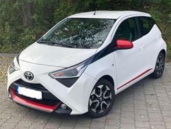 Weiß Gebraucht 2020 Toyota Aygo Team Kleinwagen | 13.100 € (Fairer Preis)