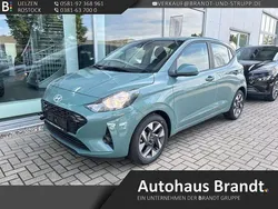 Grün Neu 2025 Hyundai i10 Trend Kleinwagen | 18.490 € (Fairer Preis)