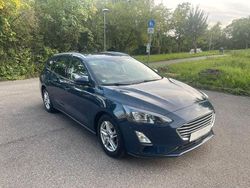 Blau Gebraucht 2020 Ford Focus Cool & Connect Limousine | 8.999 € (Superpreis)