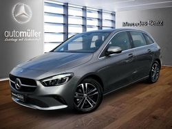Grau Gebraucht 2024 Mercedes B180 Van / Kleinbus | 32.980 € (Fairer Preis)