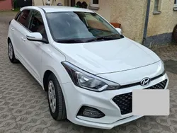 Weiß Gebraucht 2018 Hyundai i20 Active Limousine | 14.500 € (Fairer Preis)