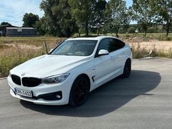 Weiß Gebraucht 2013 BMW 320 Gran Turismo Sport Line Limousine | 16.660 € (Fairer Preis)