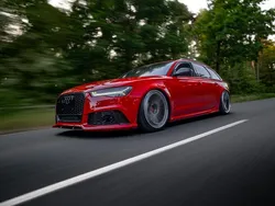 Rot Gebraucht 2016 Audi RS6 Exclusive Kombi | 68.000 € (Teuer)