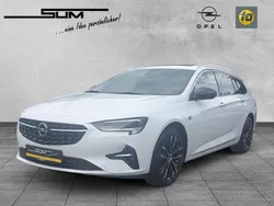 Weiß (schneeweiss/summitwhite/arctic) Gebraucht 2021 Opel Insignia Ultimate Kombi | 23.990 € (Etwas zu teuer)