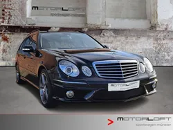Tansanitblau Gebraucht 2009 Mercedes E63 AMG AMG Kombi | 52.990 €