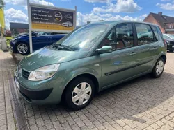 Grün Gebraucht 2006 Renault Scénic II Avantage Van / Kleinbus | 3.990 € (Teuer)