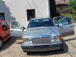 Gebraucht 1991 Mercedes E300 Limousine | 4.400 €