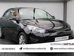 Schwarz Gebraucht 2021 Kia Rio Vision Limousine | 10.950 € (Guter Preis)