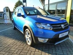 Blau sky Gebraucht 2015 Dacia Sandero Prestige Kleinwagen | 7.450 € (Fairer Preis)