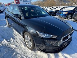 Schwarz Gebraucht 2022 Seat Leon Reference Kombi | 15.585 € (Guter Preis)