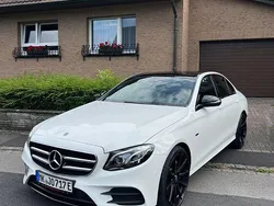 Weiß Gebraucht 2018 Mercedes E350 AMG line Limousine | 26.950 € (Fairer Preis)