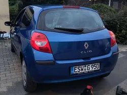 Blau Gebraucht 2008 Renault Clio II Limousine | 1.800 € (Fairer Preis)
