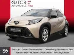 Beige Neu 2025 Toyota Aygo Kleinwagen | 18.889 €
