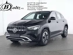 Kosmosschwarz (metallic) Gebraucht 2023 Mercedes GLA180 Progressive SUV | 34.800 € (Fairer Preis)
