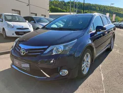 Dark blue mica Gebraucht 2013 Toyota Avensis Edition Kombi | 11.390 € (Teuer)