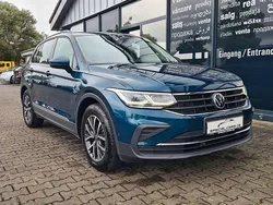 Nightshade blue Gebraucht 2021 VW Tiguan Life SUV | 19.490 € (Guter Preis)