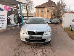 Blau Gebraucht 2010 Skoda Octavia Ambiente Kombi | 3.700 € (Guter Preis)