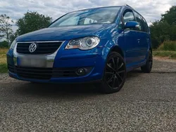 Blau Gebraucht 2007 VW Touran Van / Kleinbus | 3.800 € (Guter Preis)