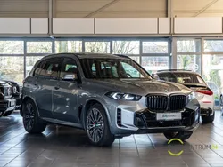 Skyscraper grau metallic Gebraucht 2024 BMW X5 M Sport SUV | 89.990 €