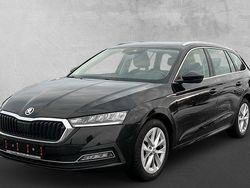 Blackmagic perleffekt Gebraucht 2022 Skoda Octavia Style Kombi | 20.990 € (Guter Preis)