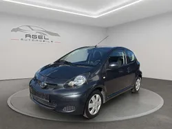 Grau Gebraucht 2009 Toyota Aygo Cool Kleinwagen | 2.500 € (Fairer Preis)