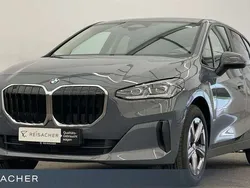 Sparkling kupfergrau metallic Gebraucht 2024 BMW 218 Active Tourer Luxury Line Van / Kleinbus | 32.449 € (Guter Preis)