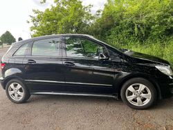 Schwarz Gebraucht 2009 Mercedes B150 Van / Kleinbus | 4.300 € (Fairer Preis)