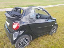 Grau Gebraucht 2019 Smart ForTwo Coupé Cabrio | 18.000 € (Etwas zu teuer)