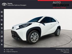 Weiß Gebraucht 2024 Toyota Aygo X-play Kleinwagen | 15.690 € (Fairer Preis)
