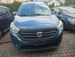 Blau Gebraucht 2014 Dacia Dokker Lauréate Van | 5.900 € (Superpreis)