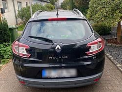 Schwarz Gebraucht 2015 Renault Mégane GrandTour LIMITED Kombi | 5.600 € (Guter Preis)