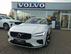 Weiß Gebraucht 2025 Volvo V60 Plus Kombi | 39.900 € (Superpreis)