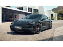 Tiefschwarzmetallic (metallic) Gebraucht 2023 Porsche Taycan Limousine | 94.800 € (Etwas zu teuer)