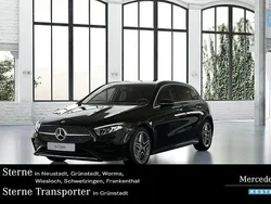 Kosmosschwarz Gebraucht 2024 Mercedes A200 AMG Limousine | 34.690 € (Etwas zu teuer)