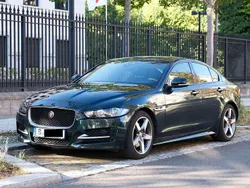 Grün Gebraucht 2017 Jaguar XE R-Sport Limousine | 12.500 € (Guter Preis)