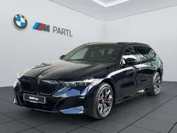 M carbonschwarz metallic Neu 2025 BMW 520 M Sport Kombi | 68.450 € (Etwas zu teuer)