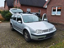 Silber Gebraucht 2004 VW Golf IV Kombi | 2.500 € (Fairer Preis)