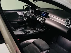 Weiß Gebraucht 2018 Mercedes 200 Kombi | 15.000 €