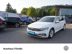 Weiß Gebraucht 2023 VW Passat Business Kombi | 27.980 € (Guter Preis)