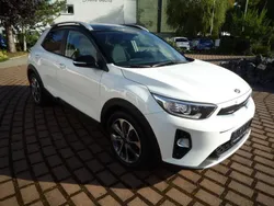 Schwarz Gebraucht 2019 Kia Stonic Vision SUV | 16.400 € (Fairer Preis)