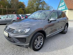 Grau Gebraucht 2015 VW Touareg R-line SUV | 27.990 € (Etwas zu teuer)