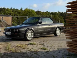 Schwarz Gebraucht 1993 BMW 318 Cabriolet Shadowline Cabrio | 16.900 €