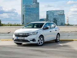 Weiß Gebraucht 2023 Dacia Sandero Essentiel Kleinwagen | 10.290 € (Superpreis)