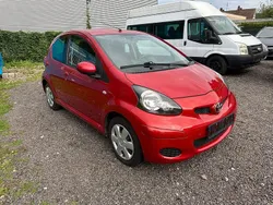 Rot Gebraucht 2011 Toyota Aygo Cool Kleinwagen | 3.200 € (Fairer Preis)