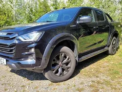 Onyx black Gebraucht 2024 Isuzu D-Max Abholung | 49.990 € (Etwas zu teuer)
