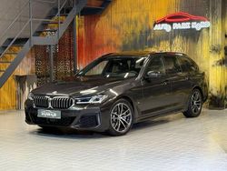 Grau Gebraucht 2024 BMW 530 M Sport Limousine | 46.900 € (Fairer Preis)