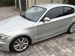 Silber Gebraucht 2008 BMW 118 Kleinwagen | 2.100 € (Guter Preis)